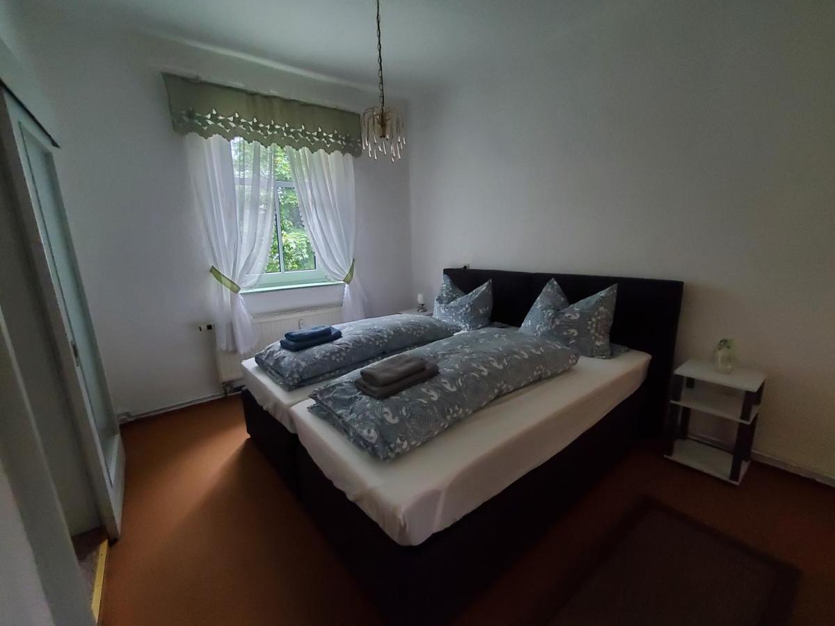 Ferienwohnung Am Rosengarten 로바우 외부 사진